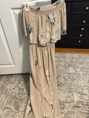 Show Me Your MuMu Beige Floral Off-Shoulder Maxi Dress xxs